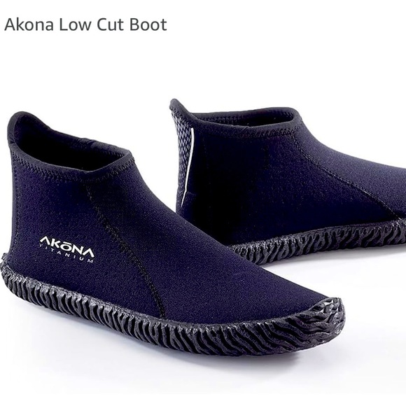 “ AKONA” Diving Shoes NWOT - Picture 1 of 6